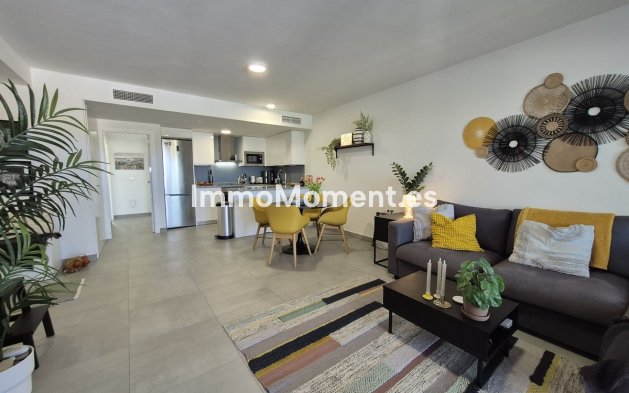 Resale - Apartment - Manilva - La Duquesa