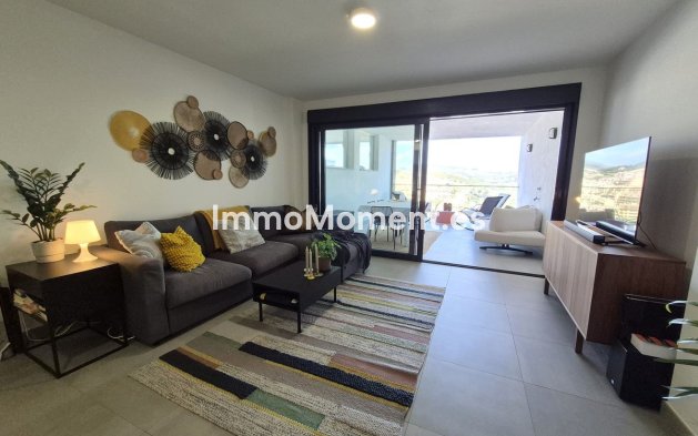 Resale - Apartment - Manilva - La Duquesa