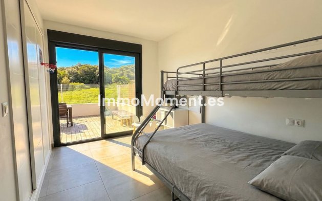 Resale - Apartment - Manilva - La Duquesa