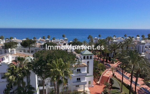 Revente - Maison mitoyenne - Estepona  - Estepona Centro