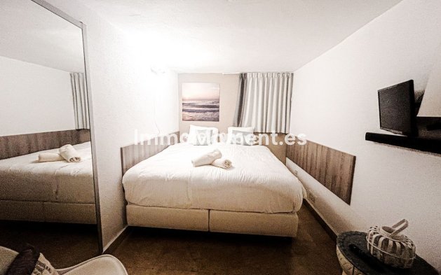 Revente - Maison mitoyenne - Estepona  - Estepona Centro