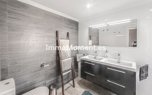 Revente - Maison mitoyenne - Estepona  - Estepona Centro