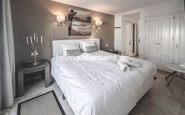 Revente - Maison mitoyenne - Estepona  - Estepona Centro