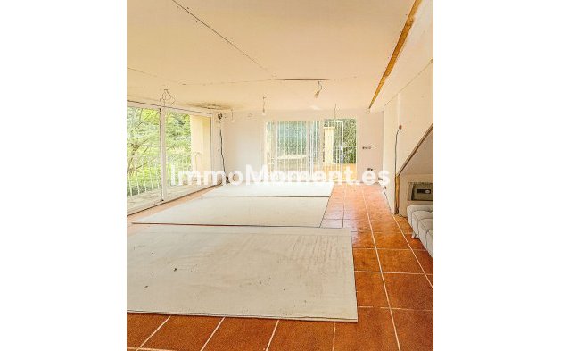 Resale - Villa - Benahavís - Benahavís Centro