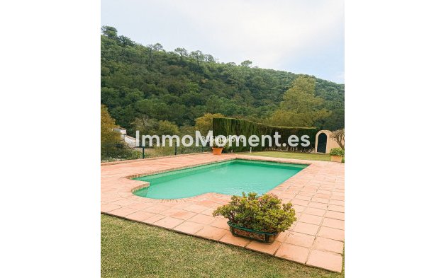 Resale - Villa - Benahavís - Benahavís Centro