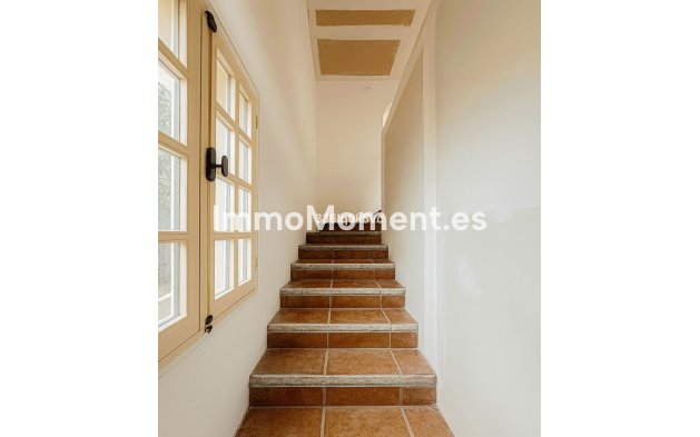 Resale - Villa - Benahavís - Benahavís Centro