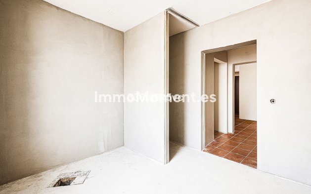 Resale - Villa - Benahavís - Benahavís Centro