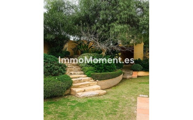 Resale - Villa - Benahavís - Benahavís Centro