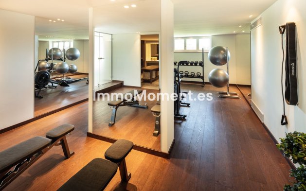 Resale - Villa - Marbella - Sierra Blanca