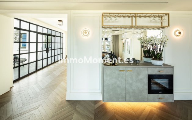 Resale - Villa - Marbella - Sierra Blanca