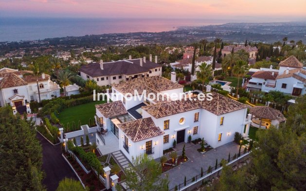 Resale - Villa - Marbella - Sierra Blanca