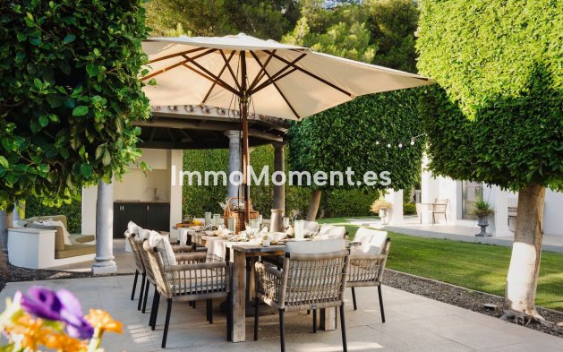 Resale - Villa - Marbella - Sierra Blanca