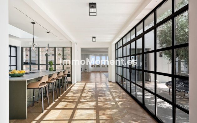 Resale - Villa - Marbella - Sierra Blanca