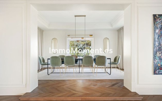 Resale - Villa - Marbella - Sierra Blanca