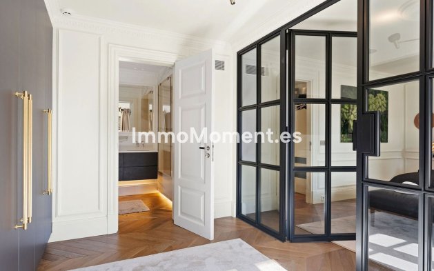 Resale - Villa - Marbella - Sierra Blanca