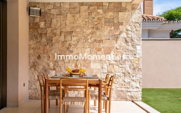 Wiederverkauf - Villa -   Inländisch - Alhaurín de la Torre