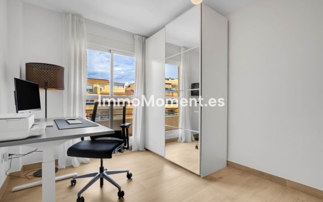 Wiederverkauf - Wohnung - Torremolinos - El Pinillo