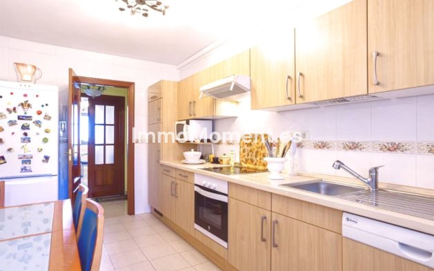 Resale - Apartment - Fuengirola - Fuengirola Centro