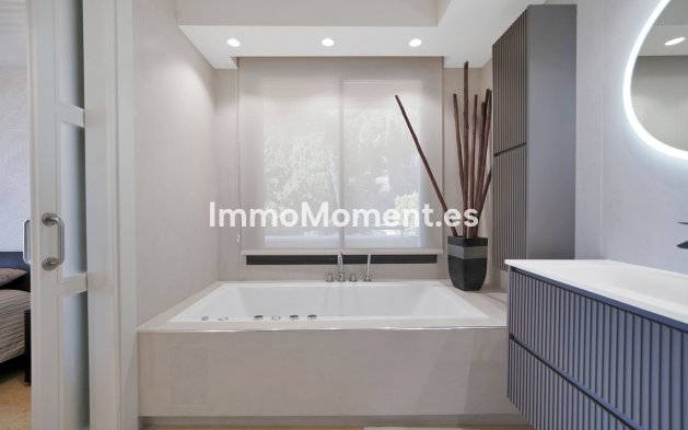 Wiederverkauf - Wohnung - Marbella - Nueva Andalucía