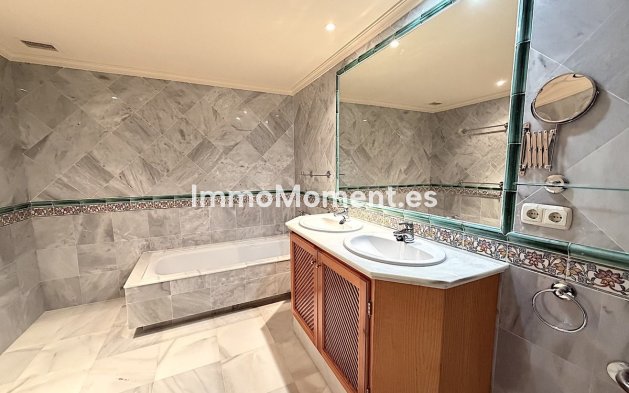 Reventa - Apartamento - Benahavís - Monte Halcones