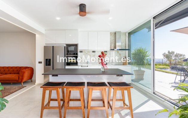 Revente - Appartement - Estepona  - Estepona Centro