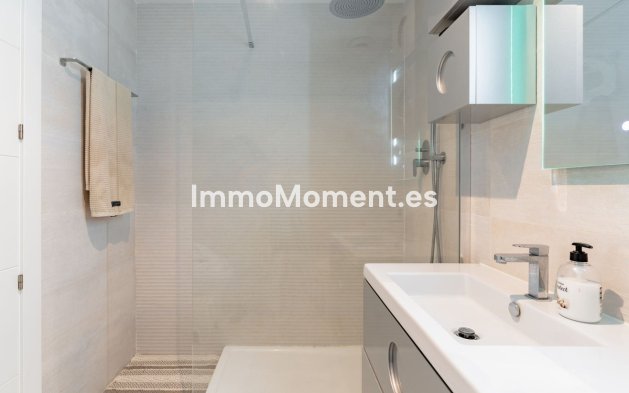 Revente - Appartement - Estepona  - Estepona Centro