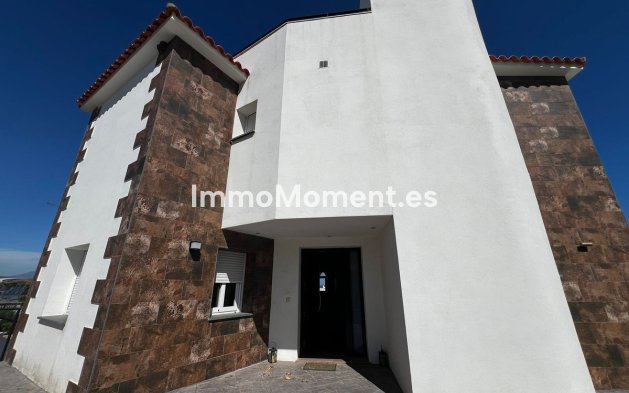 Wiederverkauf - Villa - Estepona  - Estepona Centro