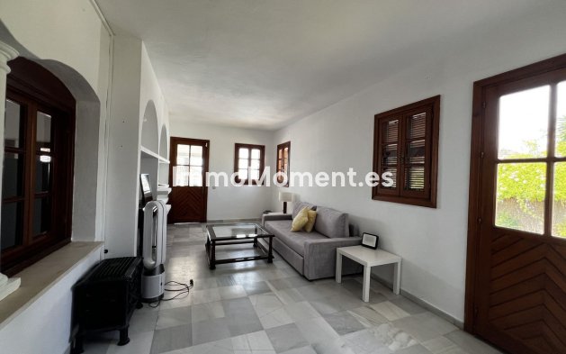 Revente - Villa - Estepona  - Estepona Centro