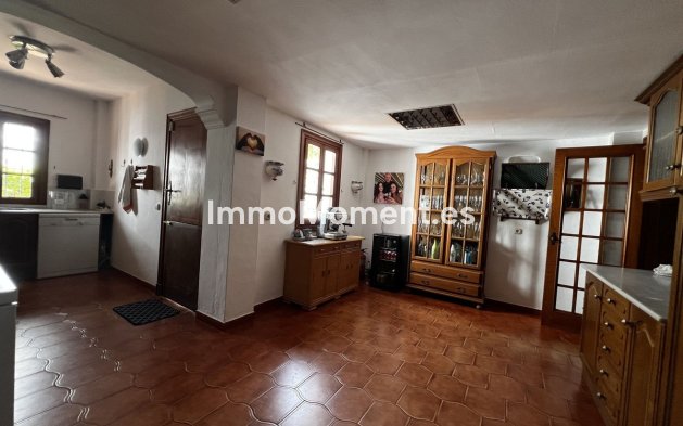 Revente - Villa - Estepona  - Estepona Centro