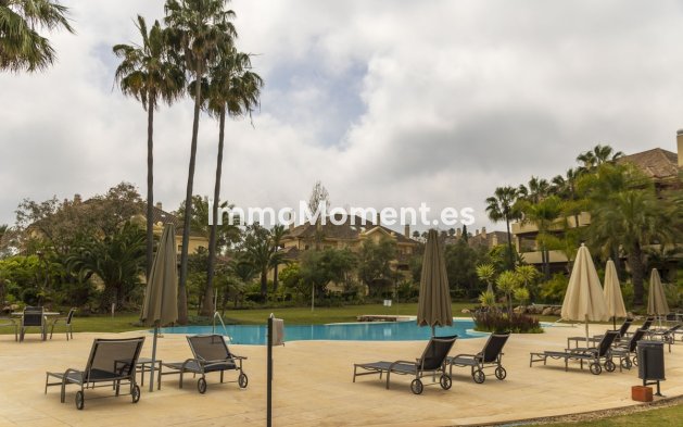 Resale - Apartment - Sotogrande