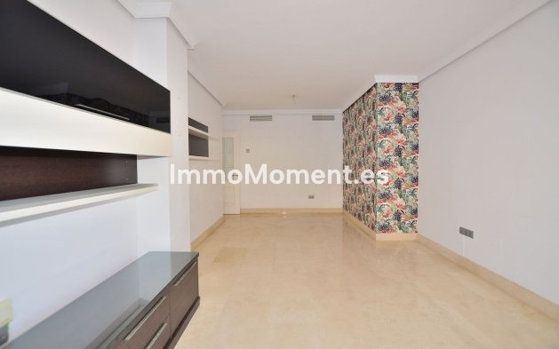 Resale - Apartment - Benalmadena - Torrequebrada