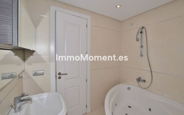 Resale - Apartment - Benalmadena - Torrequebrada