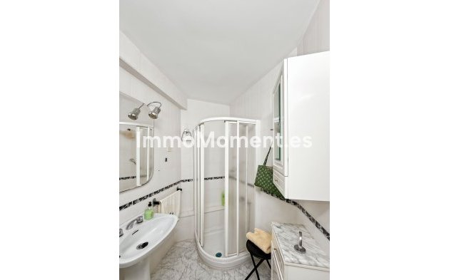 Wiederverkauf - Wohnung - Málaga - El Ejido