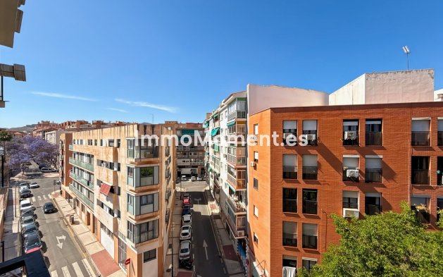 Wiederverkauf - Wohnung - Málaga - El Ejido