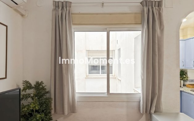 Resale - Apartment - Málaga - Centro Histórico