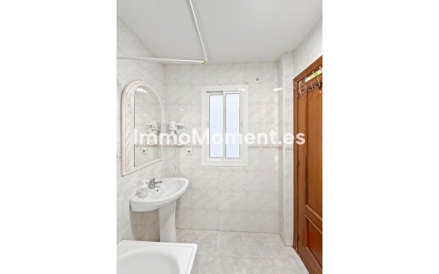 Resale - Apartment - Málaga - Centro Histórico