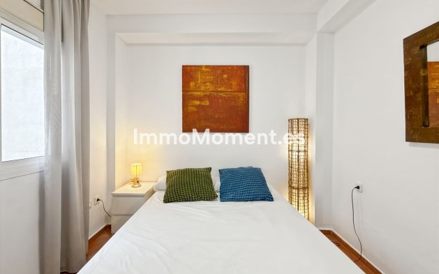Resale - Apartment - Málaga - Centro Histórico