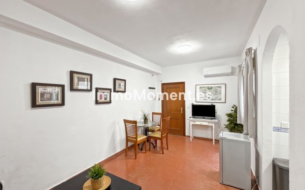 Resale - Apartment - Málaga - Centro Histórico
