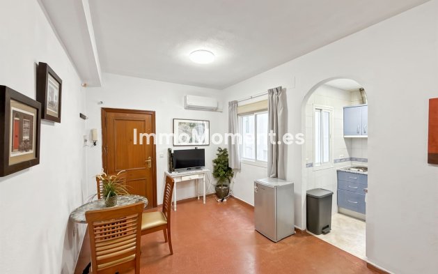 Resale - Apartment - Málaga - Centro Histórico