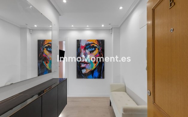 Resale - Apartment - Los Montesinos - Los Montesinos Centro