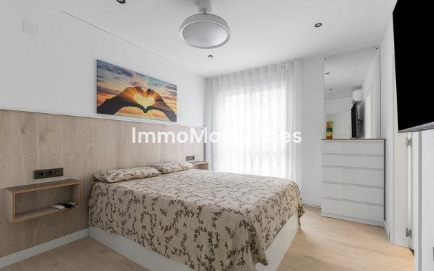 Resale - Apartment - Los Montesinos - Los Montesinos Centro