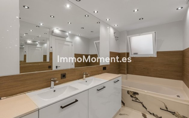 Resale - Apartment - Los Montesinos - Los Montesinos Centro