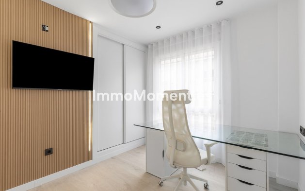 Resale - Apartment - Los Montesinos - Los Montesinos Centro