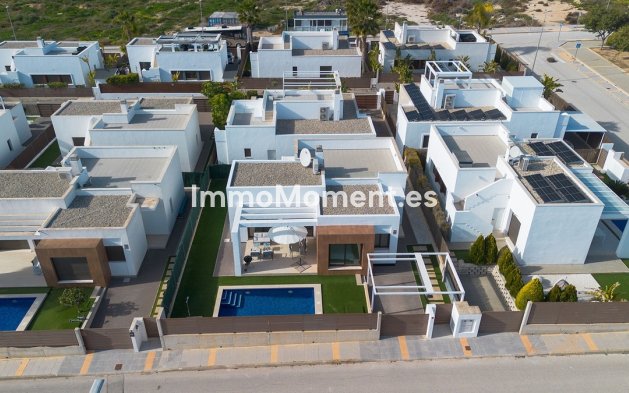 Resale - Villa - Orihuela - Vistabella Golf