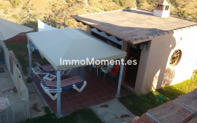 Reventa - Casa de campo - Interior  - Guaro