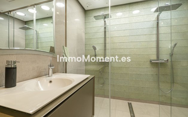 Revente - Appartement - Marbella - Nueva Andalucía
