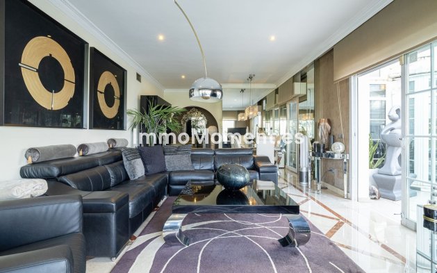 Revente - Appartement - Marbella - Nueva Andalucía