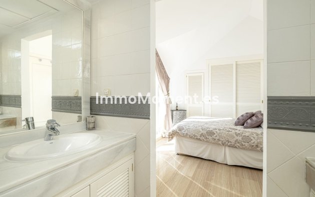 Resale - Apartment - Marbella - Elviria