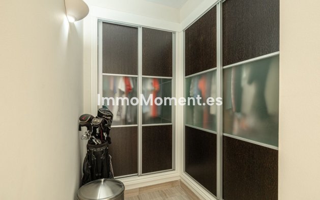 Resale - Apartment - Marbella - Elviria