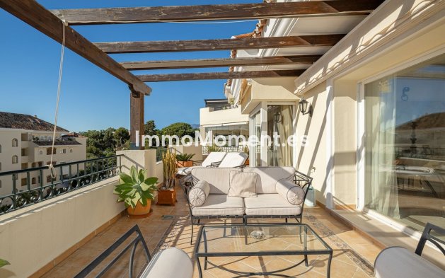 Resale - Apartment - Marbella - Elviria
